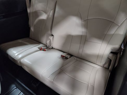 Used 2024 Buick Enclave Essence w/ Sport Touring Edition image 53