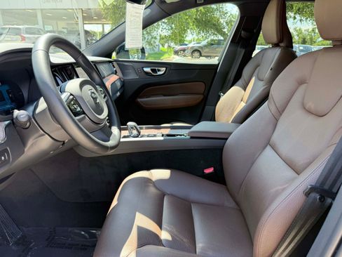 Certified 2024 Volvo XC60 T8 Plus w/ Climate Package AWD/4WD image 12