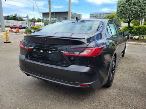 Used 2026 Toyota Camry SE w/ Multimedia Upgrade Package image 4