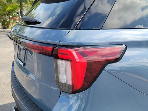 Used 2026 Ford Explorer ST-Line RWD image 11
