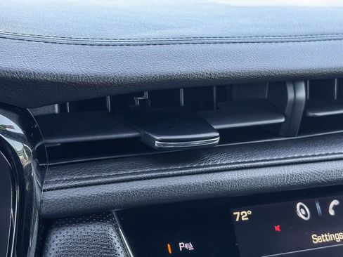 Used 2017 Cadillac XT5 Luxury w/ Driver Awareness Package image 27