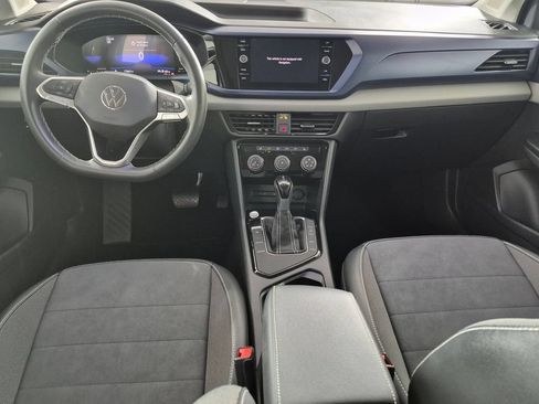 Used 2023 Volkswagen Taos SE w/ Panoramic Sunroof Package FWD image 24