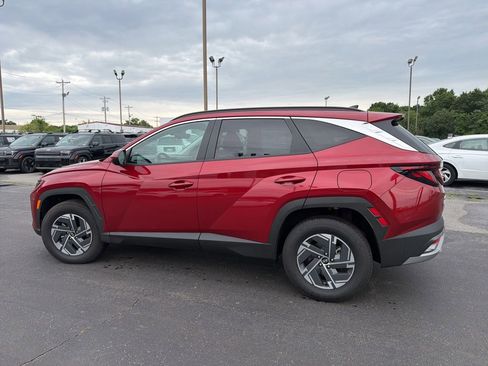 Used 2025 Hyundai Tucson Blue w/ Tow & Go Package AWD/4WD image 10