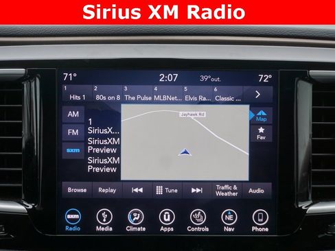 Used 2018 Chrysler Pacifica Touring-L w/ Tire & Wheel Group image 10