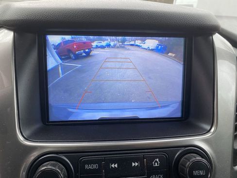 Used 2020 Chevrolet Suburban Premier image 21