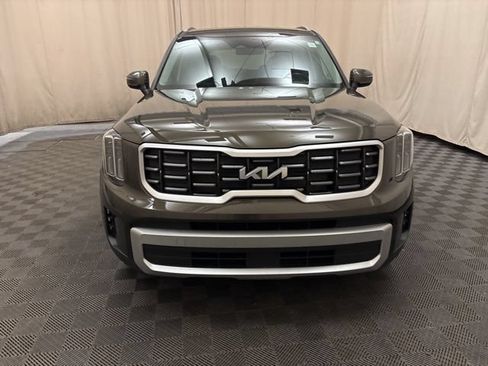 Certified 2024 Kia Telluride S FWD image 2