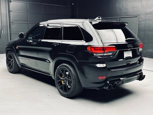 Used 2019 Jeep Grand Cherokee Trackhawk w/ Trailer Tow Group IV AWD/4WD image 6