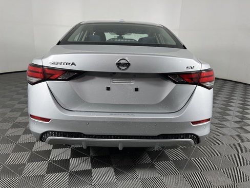 Used 2023 Nissan Sentra SV FWD image 7