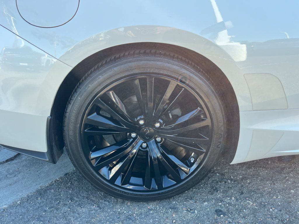 Used 2017 INFINITI Q60 3.0t w/ Premium Plus Package 3.0T RWD image 38