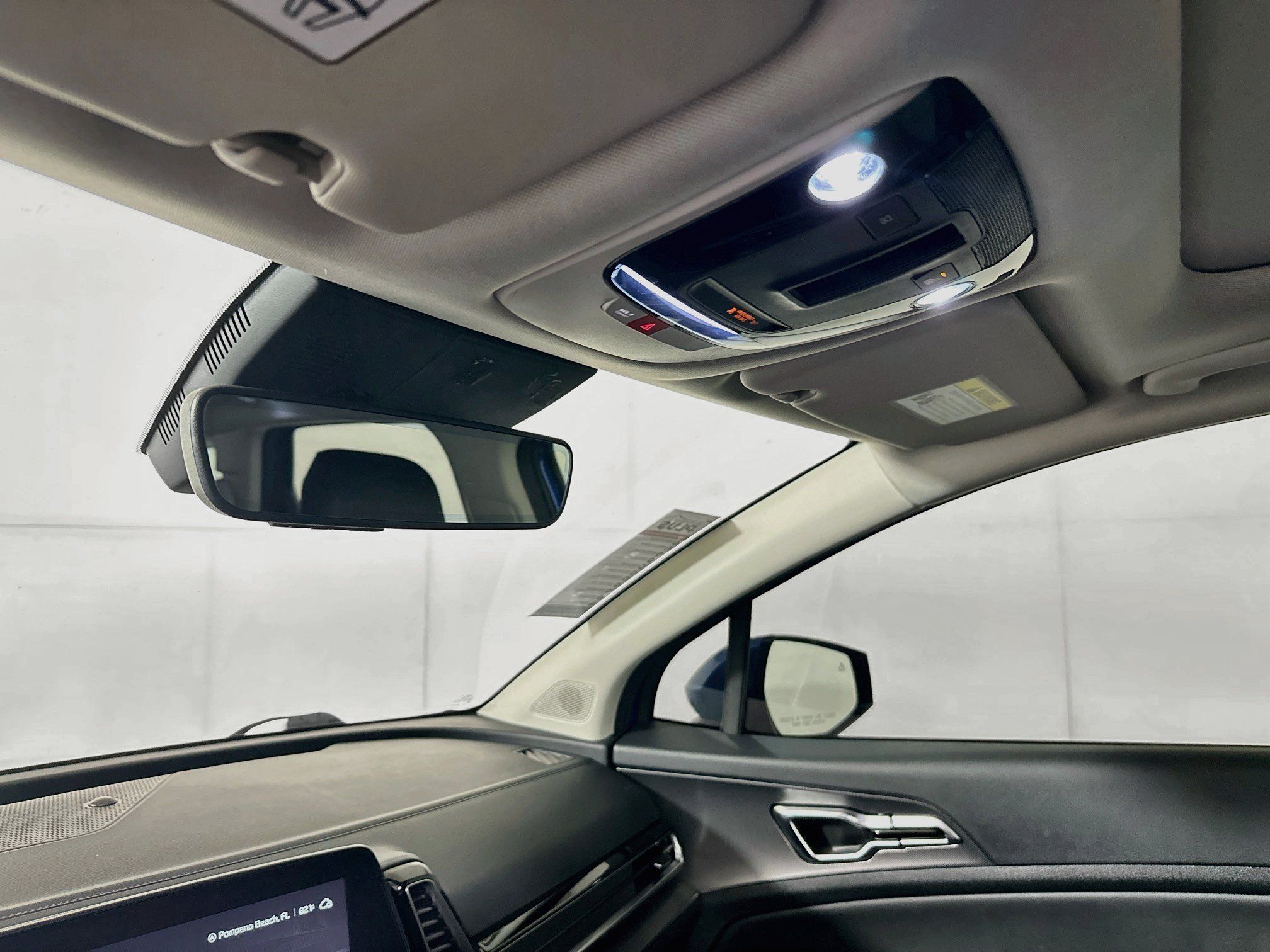 Used 2025 Kia Sportage SX FWD image 18