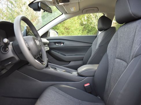 New 2025 Honda Accord LX image 13