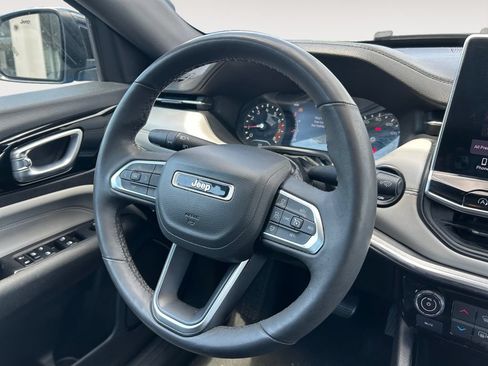 Used 2024 Jeep Compass Limited AWD/4WD image 12