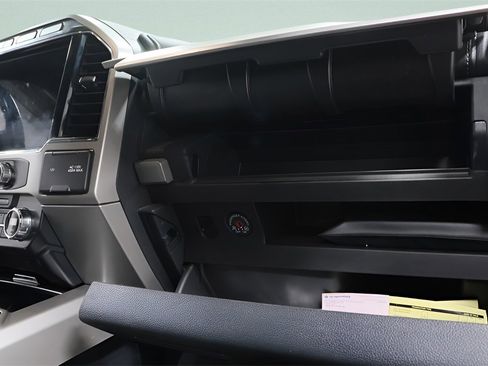 Used 2022 Ford F350 Lariat image 28