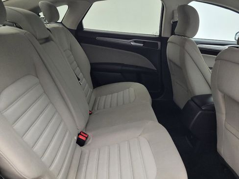 Used 2018 Ford Fusion S image 19