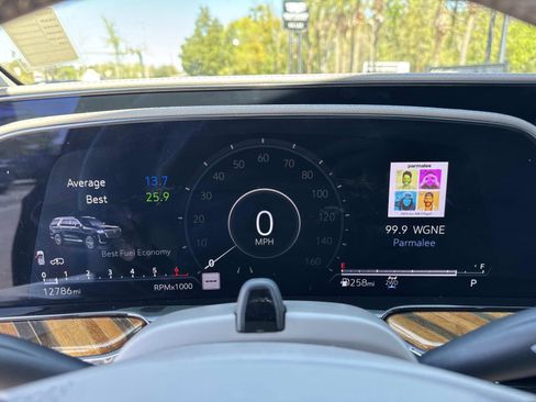 Certified 2024 Cadillac Escalade Sport Platinum image 31