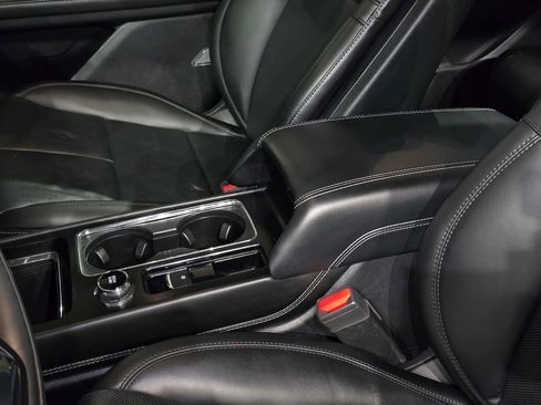 Used 2022 Lincoln Corsair AWD w/ Premium Package image 26