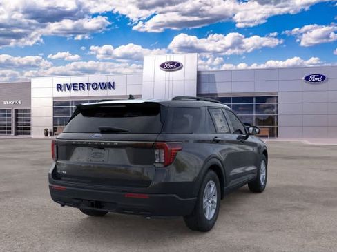 New 2026 Ford Explorer Active RWD image 8