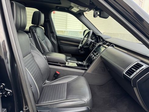 Used 2017 Land Rover Discovery HSE Luxury image 33