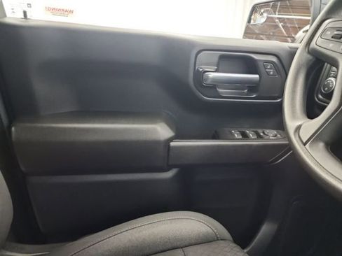 Used 2022 Chevrolet Silverado 1500 Custom image 14