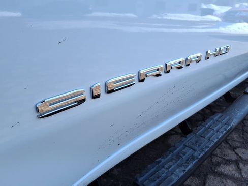 Used 2024 GMC Sierra 2500 SLE w/ SLE Convenience Package image 2