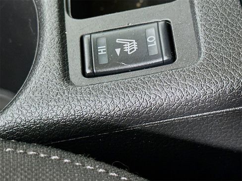 Used 2019 Nissan Rogue SV image 19