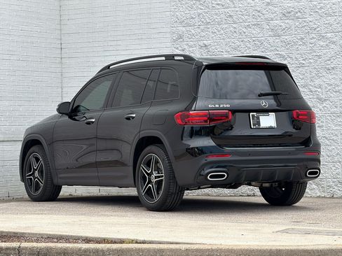 Certified 2024 Mercedes-Benz GLB 250 image 3