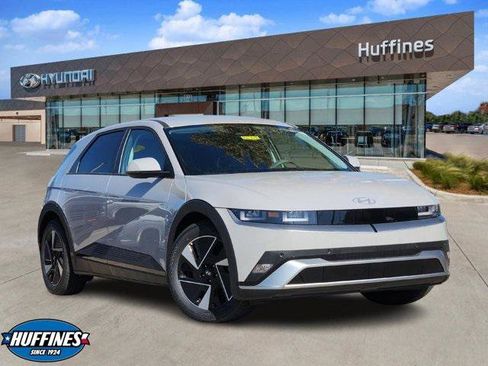 New 2026 Hyundai Ioniq 5 SE image 1