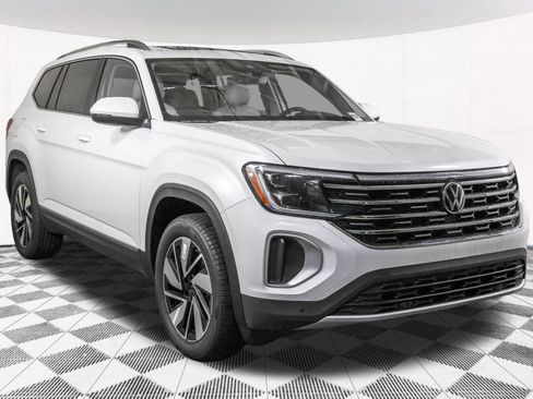 New 2026 Volkswagen Atlas SEL image 9