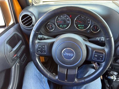 Used 2012 Jeep Wrangler Sport AWD/4WD image 9