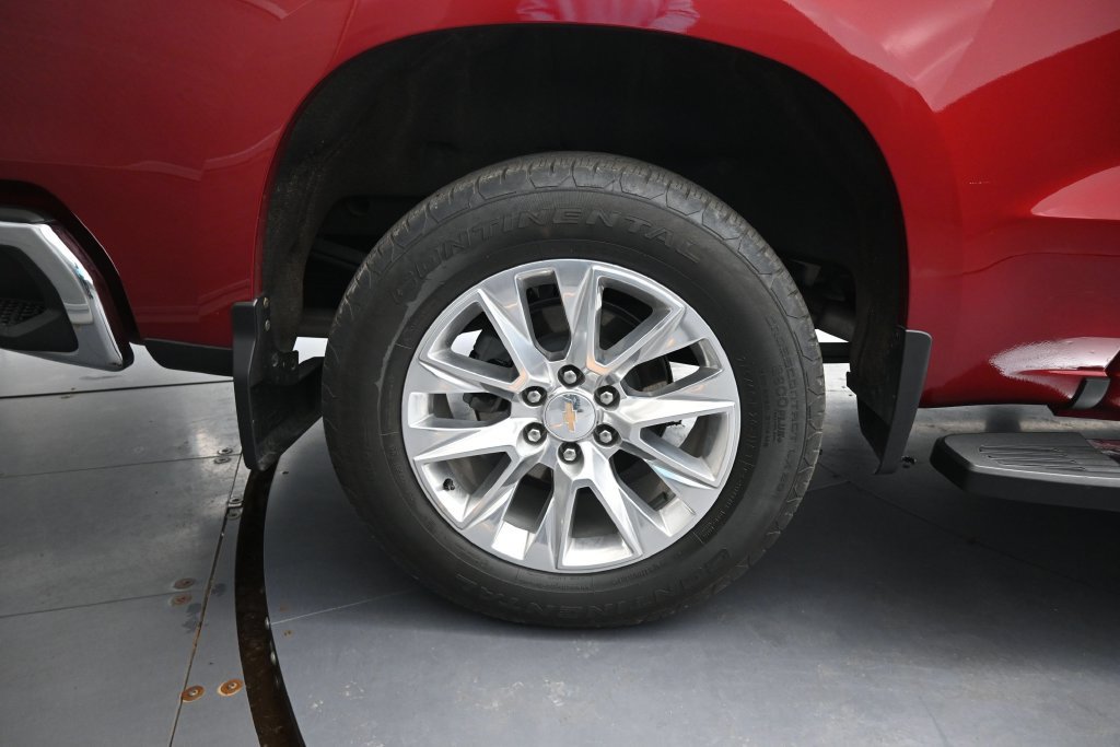 Used 2025 Chevrolet Silverado 1500 LTZ AWD/4WD image 17
