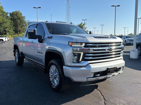 Used 2022 Chevrolet Silverado 2500 High Country w/ LPO, Hitch Package AWD/4WD image 3
