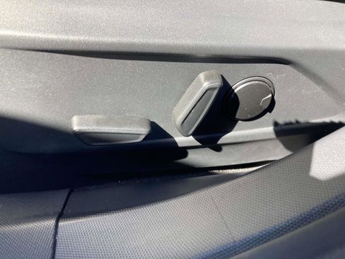 Used 2025 Ford Mustang Mach-E Premium image 21