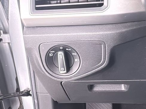 Used 2019 Volkswagen Atlas SE image 36