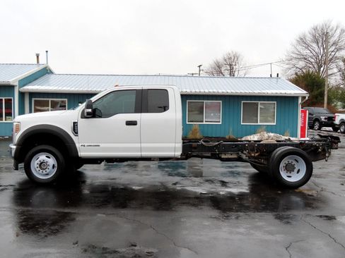 Used 2019 Ford F450 XL w/ XL Value Package image 3