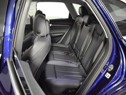 Used 2024 Audi Q5 2.0T Premium w/ Convenience Package AWD/4WD image 27