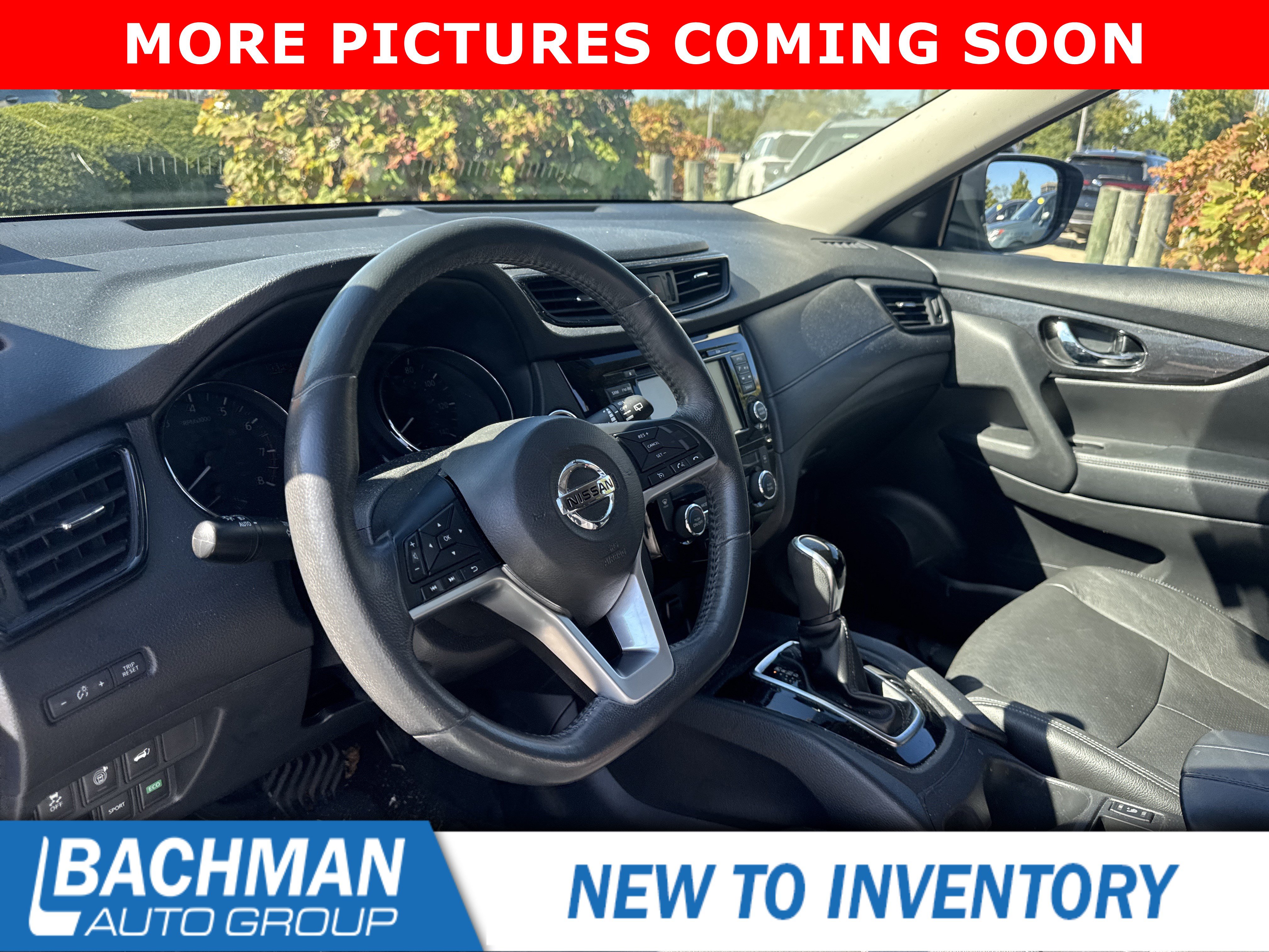 Used 2017 Nissan Rogue SV w/ SV Premium Package AWD/4WD image 12