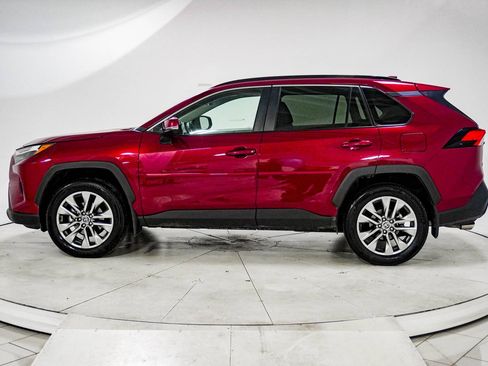 Used 2024 Toyota RAV4 XLE Premium image 5