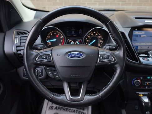 Used 2017 Ford Escape Titanium image 32