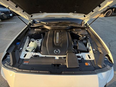 New 2025 MAZDA CX-70 Plug-In Hybrid w/ Premium Plus image 28
