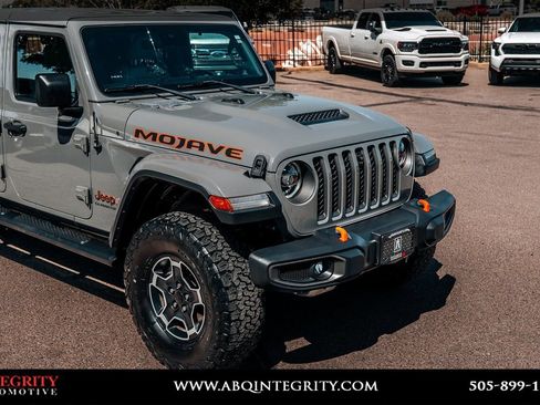 Used 2020 Jeep Gladiator Mojave AWD/4WD image 9