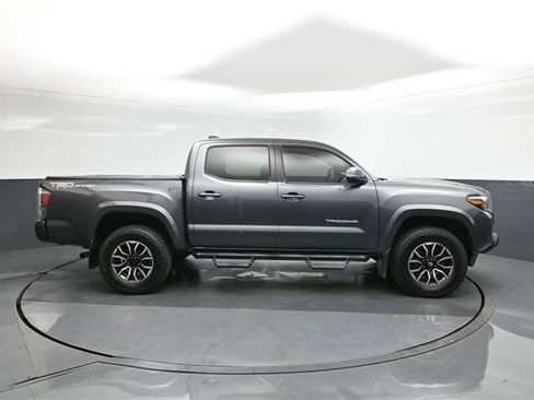 Used 2020 Toyota Tacoma TRD Sport image 26