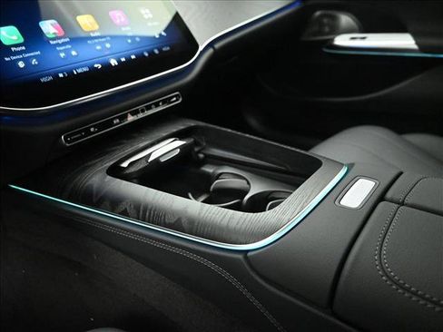 New 2026 Mercedes-Benz E 350 4MATIC Sedan image 13