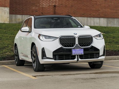 Used 2025 BMW X3 xDrive30i w/ M Sport Package AWD/4WD image 1