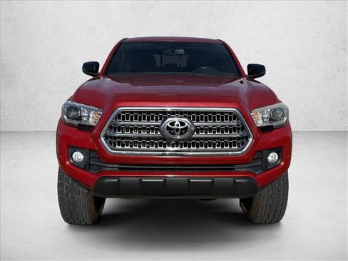Used 2016 Toyota Tacoma TRD Off-Road w/ Towing Package image 2
