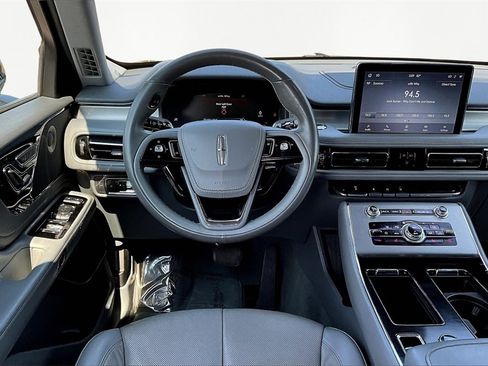 Used 2020 Lincoln Aviator Reserve image 5