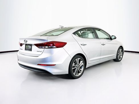 Used 2017 Hyundai Elantra Limited image 9