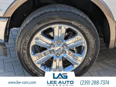 Used 2019 Ford F150 Lariat w/ Equipment Group 502A Luxury image 9