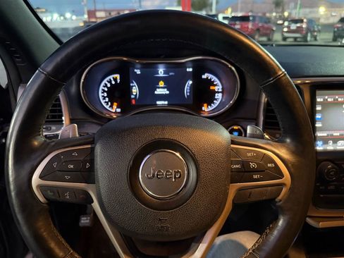 Used 2015 Jeep Grand Cherokee Limited image 12