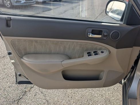 Used 2005 Honda Civic LX Special Edition image 9