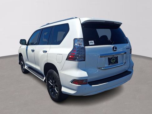 Used 2023 Lexus GX 460 Premium w/ Premium Package AWD/4WD image 4